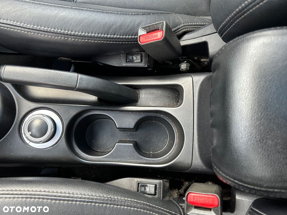 Mitsubishi Outlander 2.2 DI-D 4WD Instyle - 26