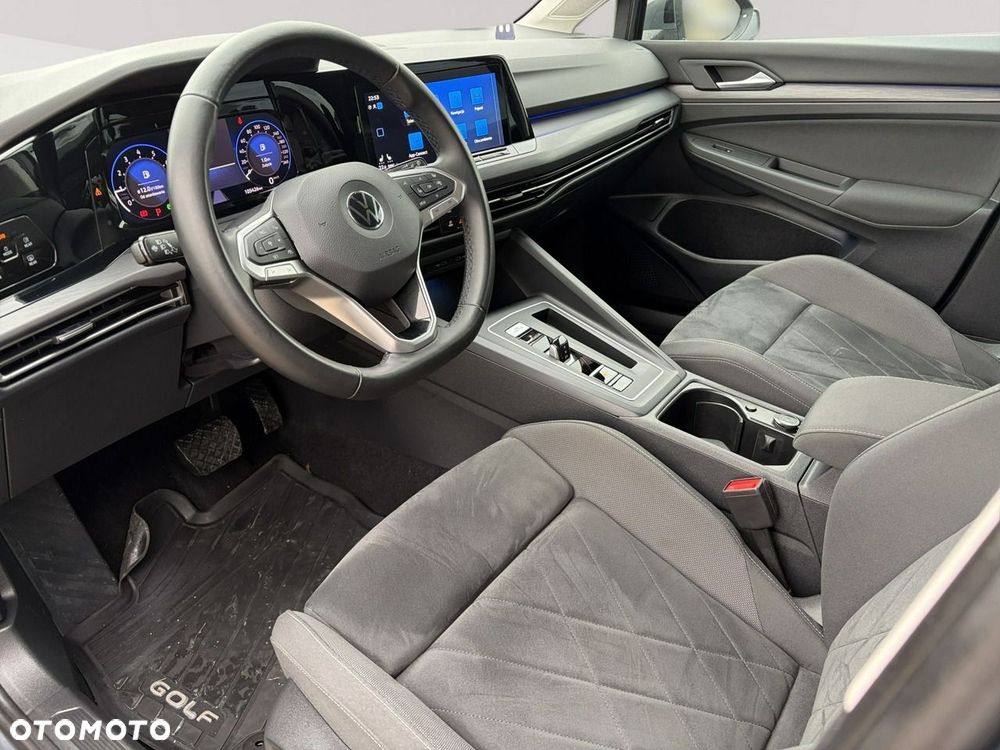 Volkswagen Golf 1.5 eTSI EVO Style DSG - 8