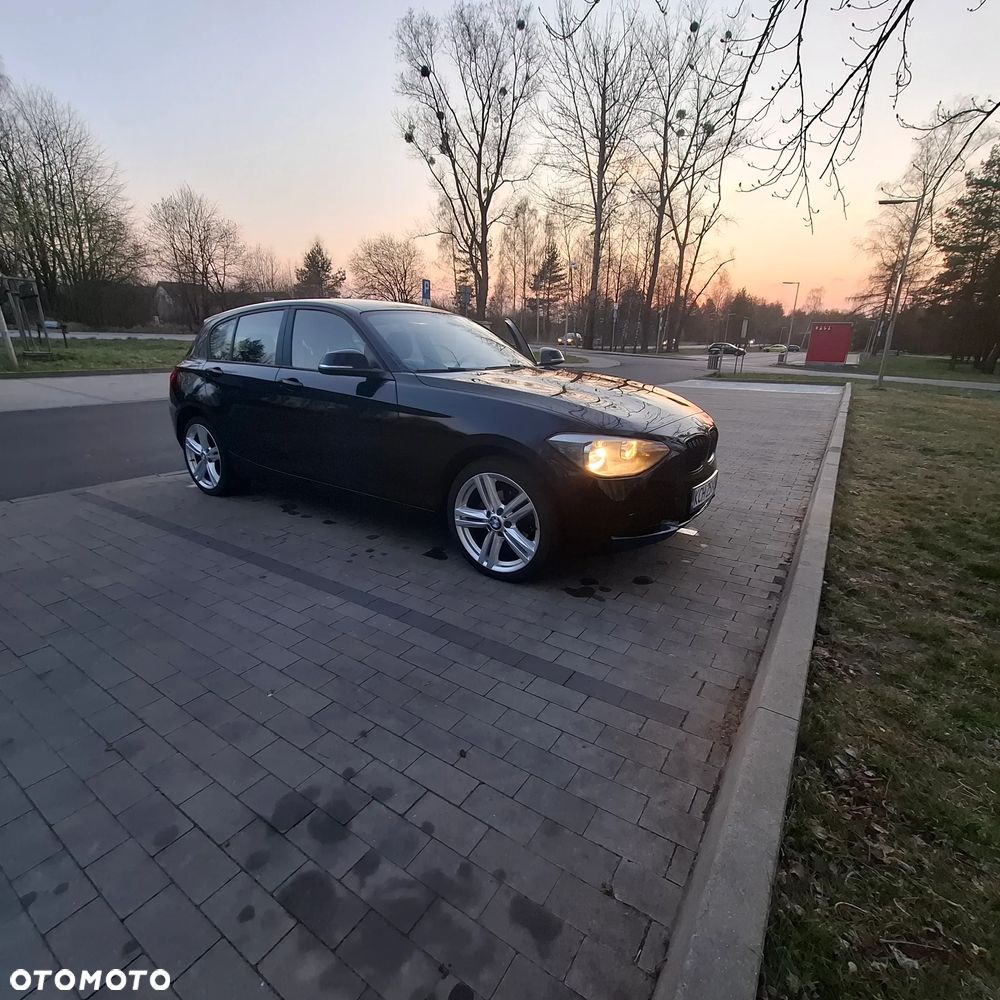 BMW Seria 1 116i - 11