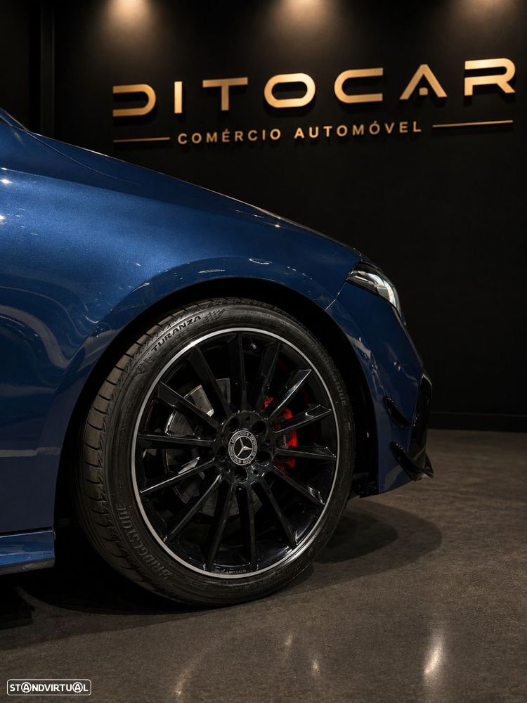 Mercedes-Benz A 180 AMG Line - 13