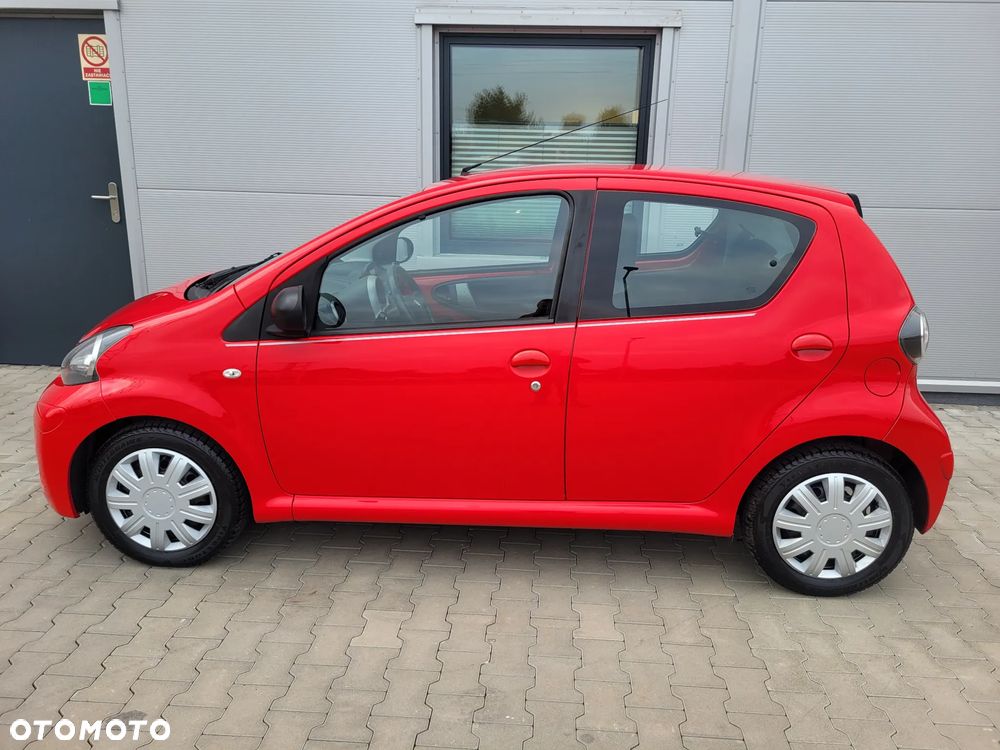 Toyota Aygo x-clusive Style Selection - 4