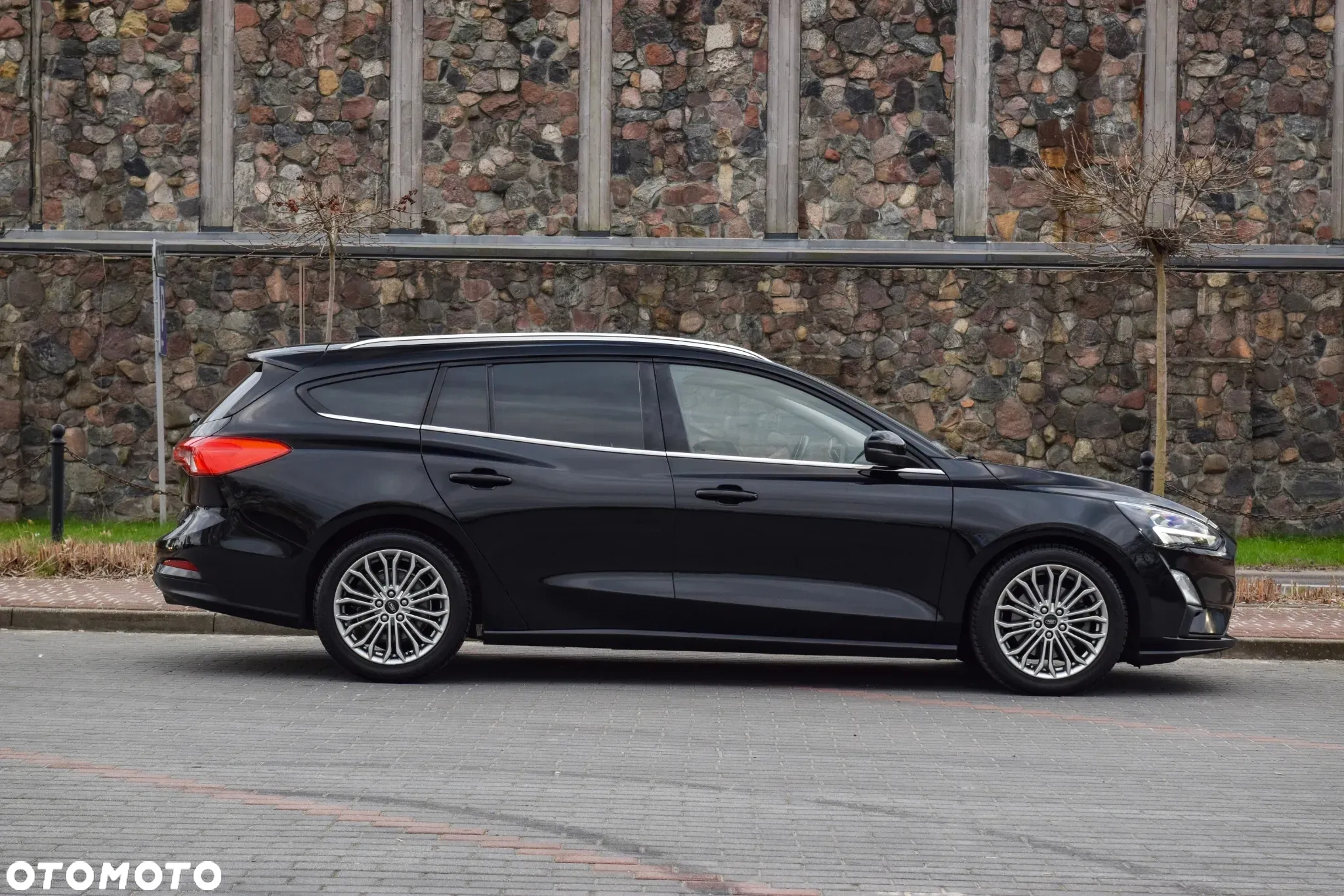 Ford Focus 1.5 EcoBoost Titanium X - 13