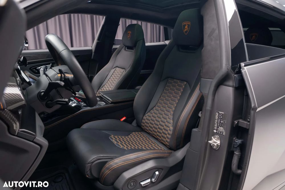 Lamborghini Urus - 35
