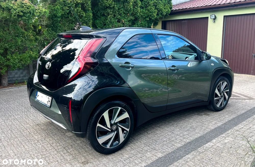 Toyota Aygo X 1.0 VVT-i Executive CVT - 12