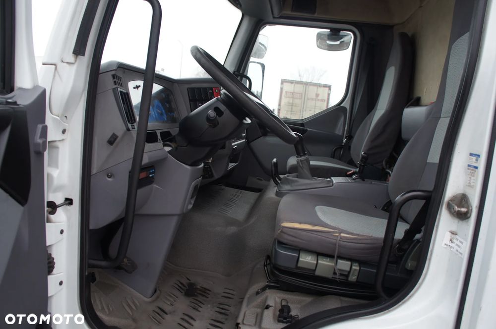 Renault MIDLUM - 15
