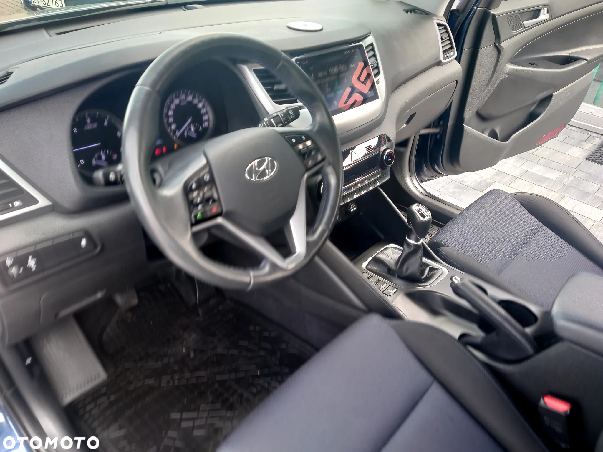 Hyundai Tucson 1.7 CRDI BlueDrive Comfort 2WD - 14