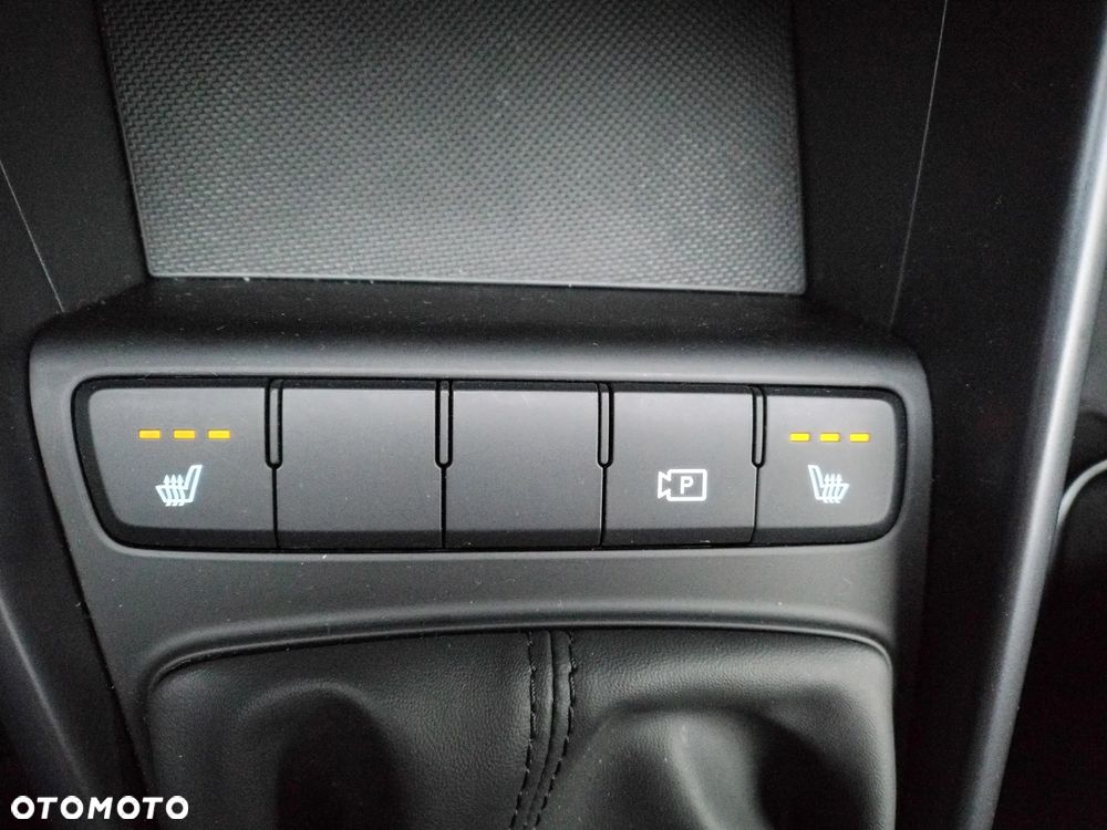 Hyundai i20 1.2 Modern - 23