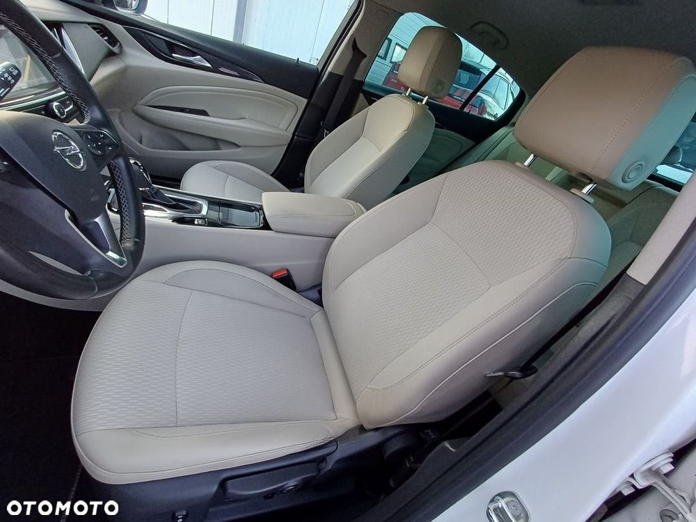 Opel Insignia 2.0 CDTI Innovation S&S - 11