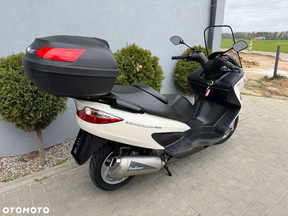 Suzuki Burgman - 22