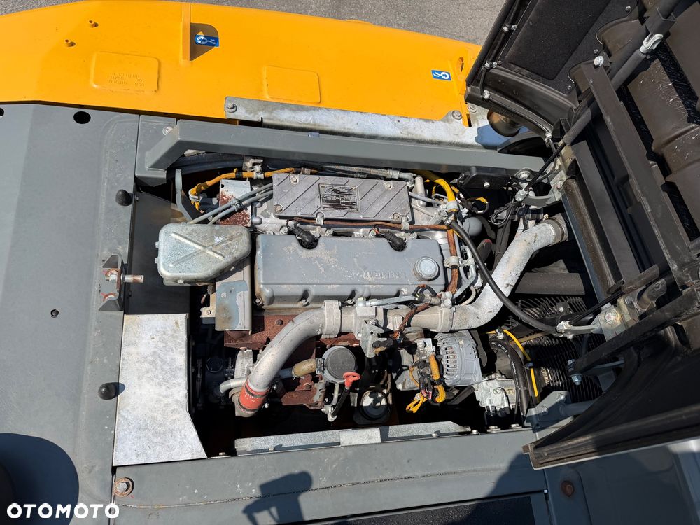 Liebherr R922 R 922 LC - 18