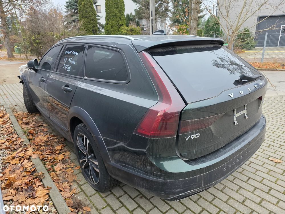 Volvo V90 Cross Country T5 AWD Geartronic - 11