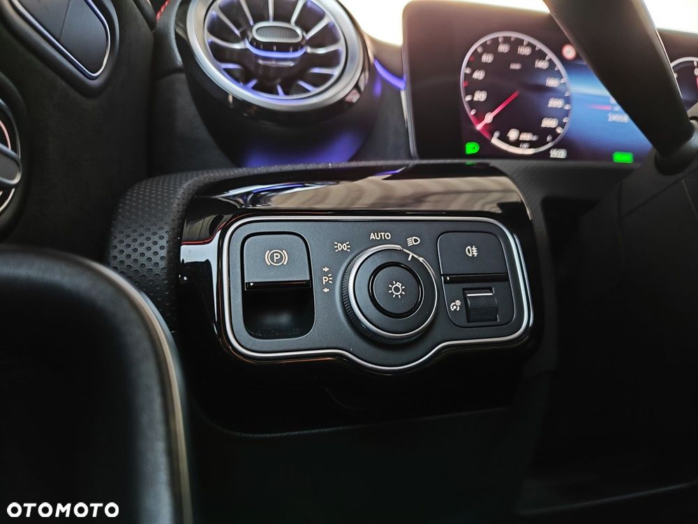 Mercedes-Benz CLA - 20