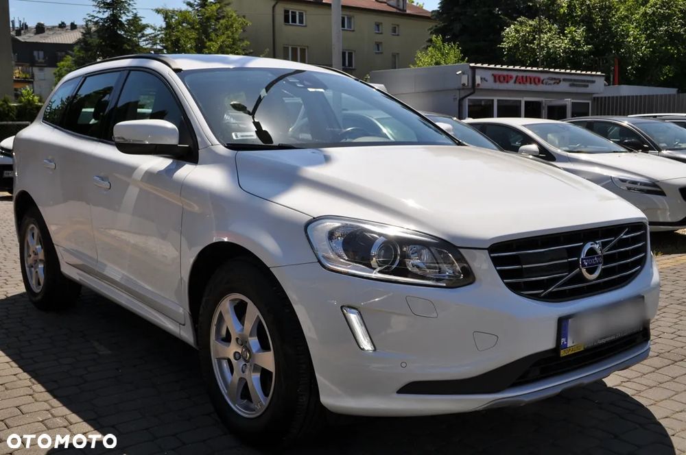 Volvo XC 60 D3 Drive-E Momentum - 4