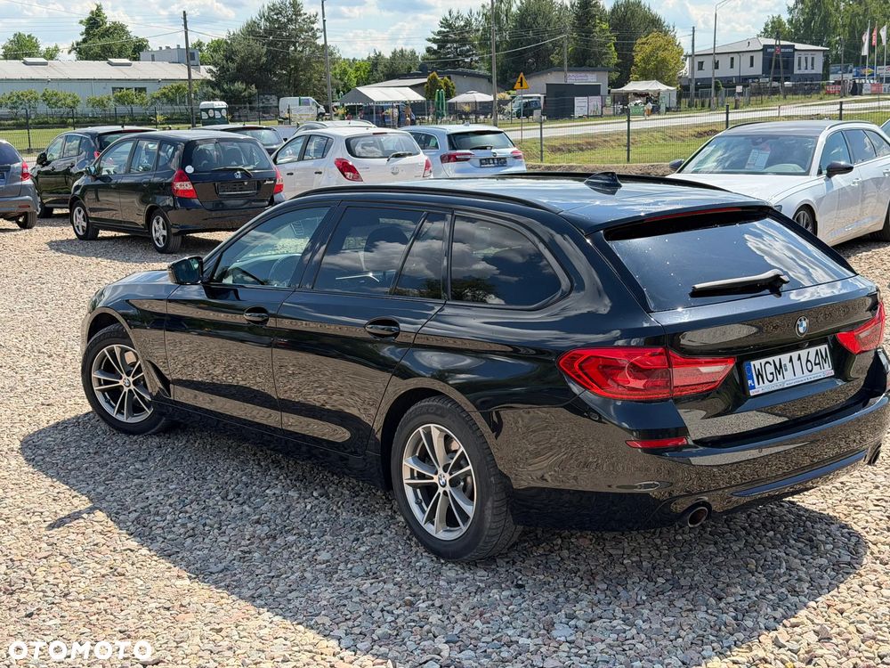 BMW Seria 5 520d Sport Line - 19
