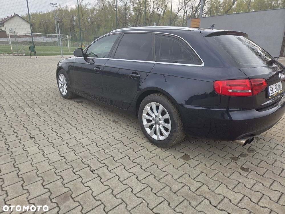 Audi A4 Avant - 4