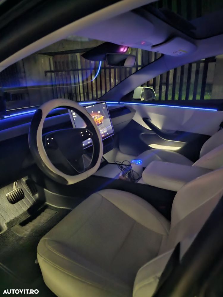 Tesla Model 3 RWD - 2