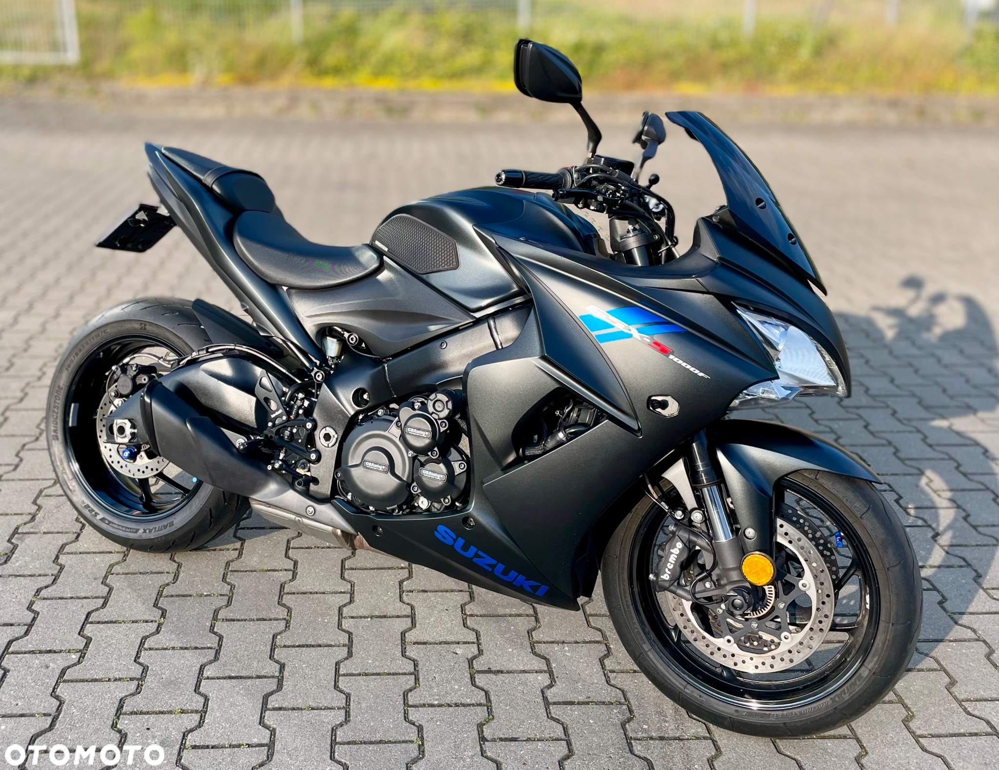 Suzuki GSX - 3