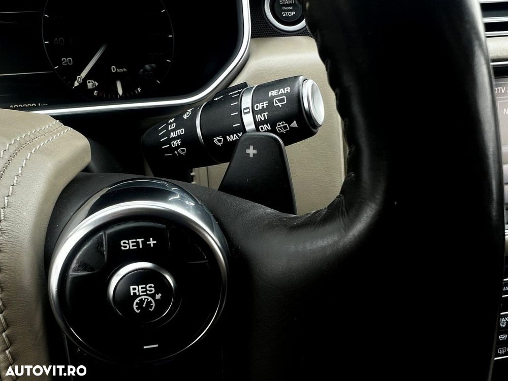 Land Rover Range Rover Vogue - 29