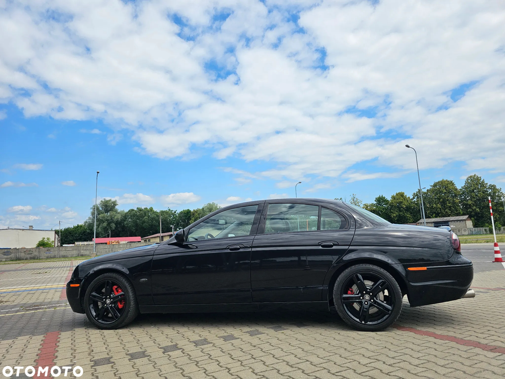 Jaguar S-Type R - 8