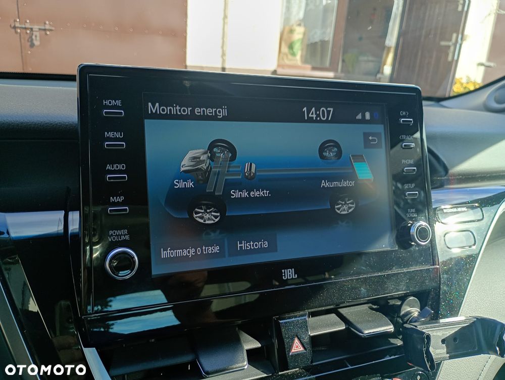 Toyota Camry 2.5 Hybrid Executive CVT - 23