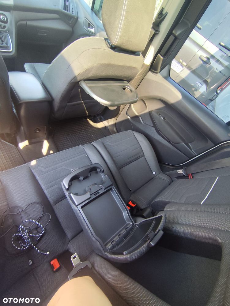 Ford Tourneo Connect 1.5 TDCi Titanium - 12
