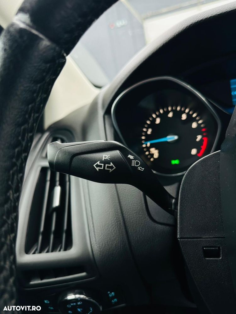 Ford Focus 1.0 EcoBoost Start-Stopp-System Business Edition - 28