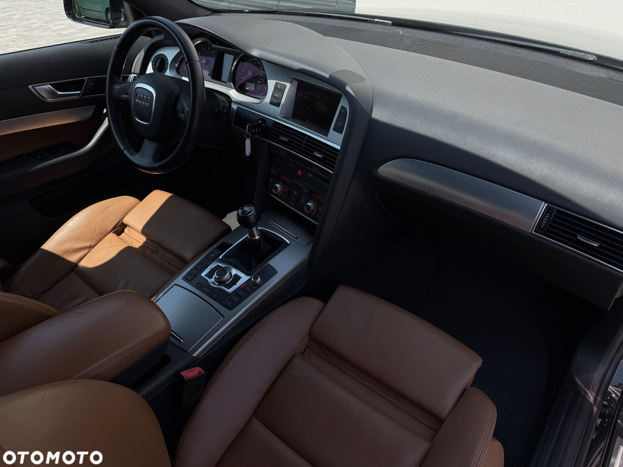 Audi A6 Avant 2.4 - 24