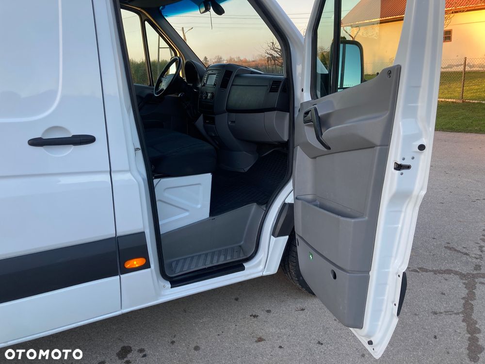 Mercedes-Benz Sprinter - 10