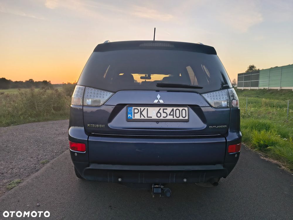 Mitsubishi Outlander 2.4 4WD Intense - 6