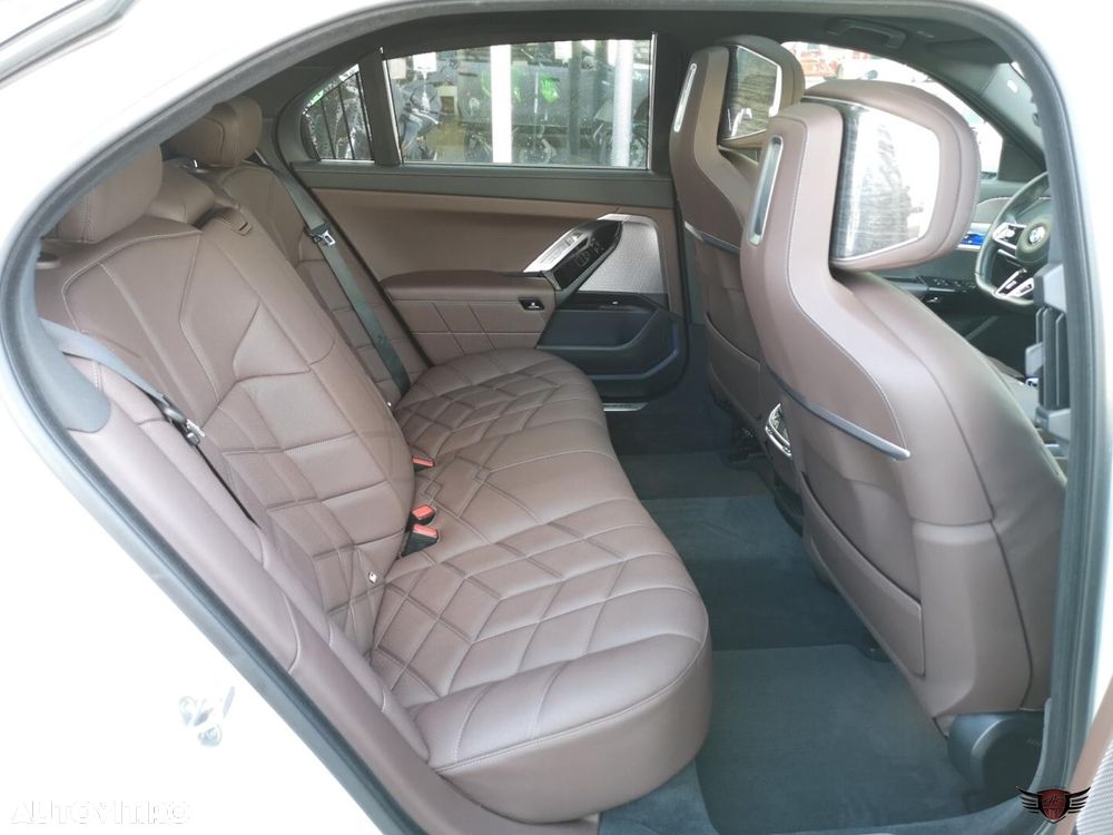 BMW Seria 7 740d xDrive - 20
