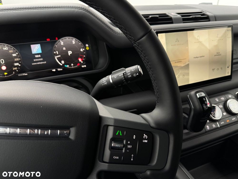 Land Rover Defender - 10