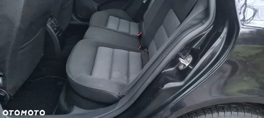 Skoda Octavia 1.6 Combi - 14