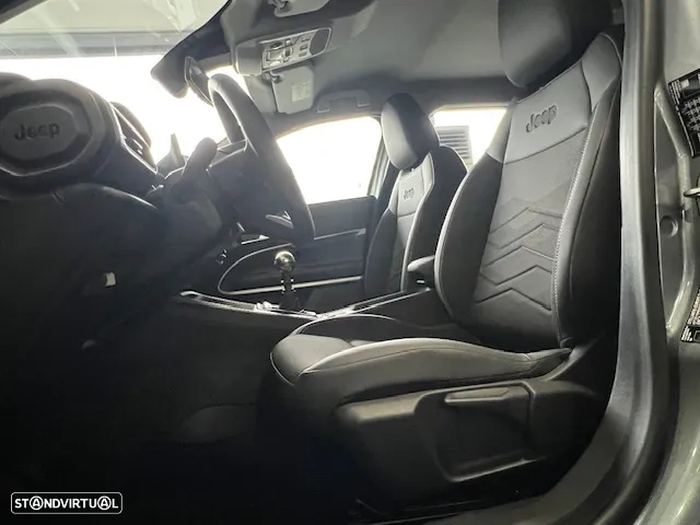 Jeep Avenger 1.2 GSE T3 Altitude - 18