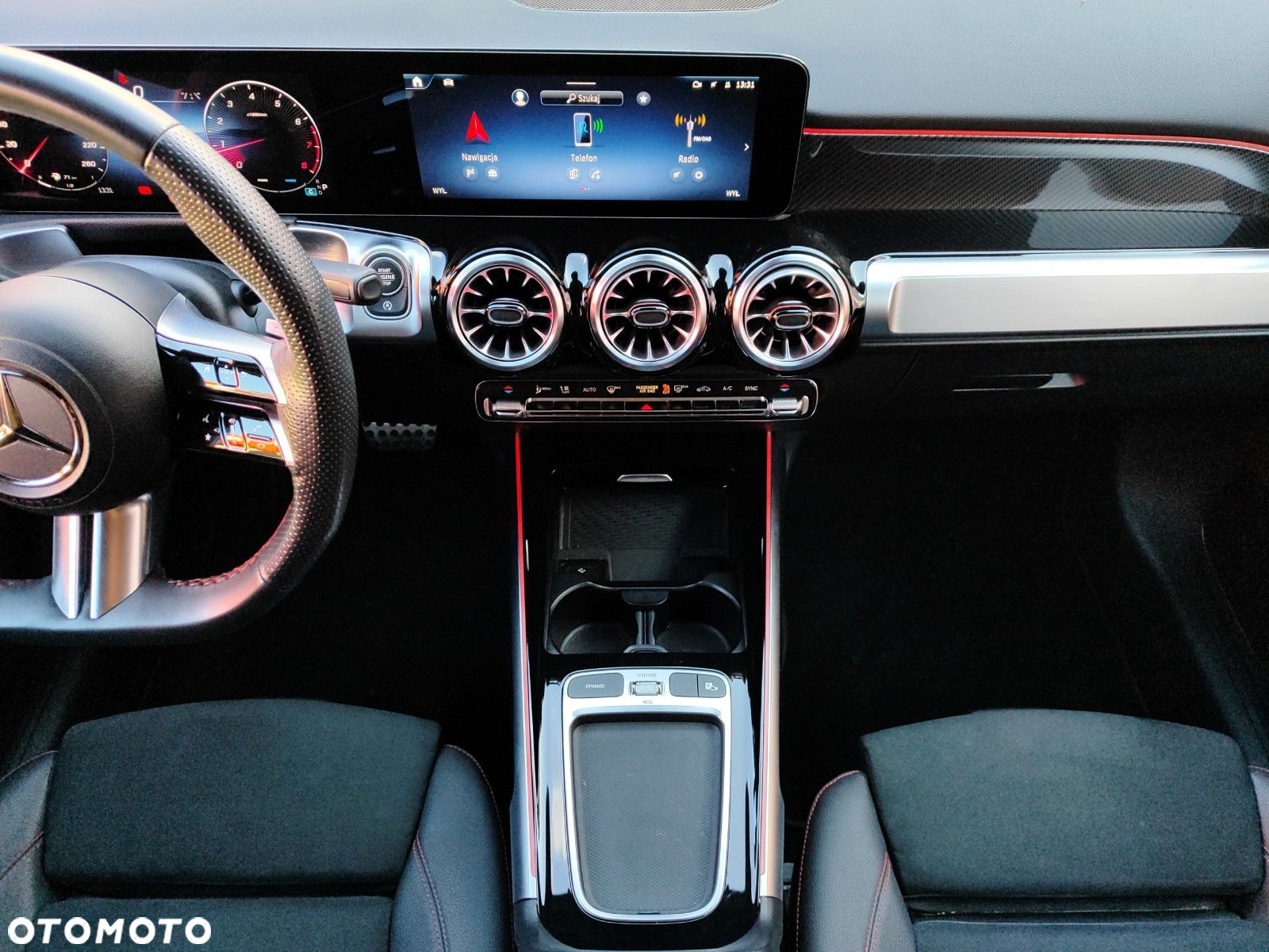 Mercedes-Benz GLB 200 AMG Line 7G-DCT - 19