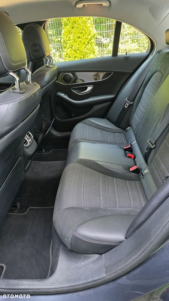 Mercedes-Benz Klasa C 180 7G-TRONIC - 11