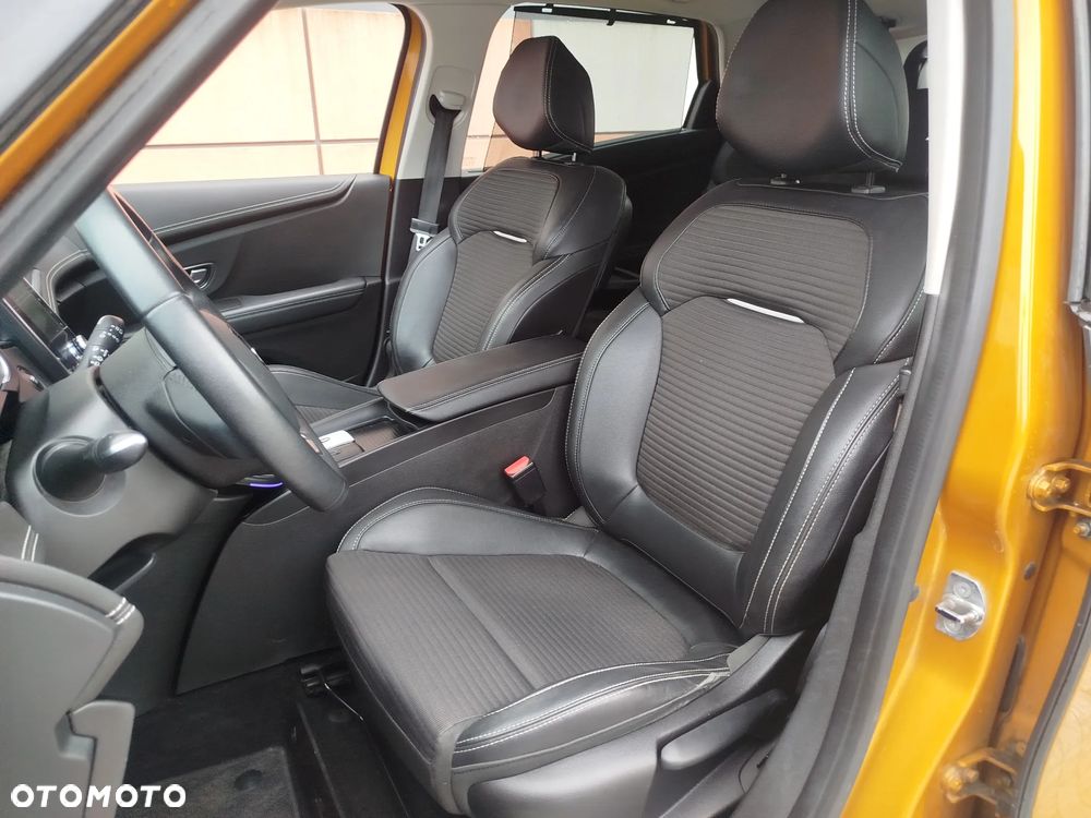 Renault Scenic ENERGY TCe 130 S&S Paris - 9