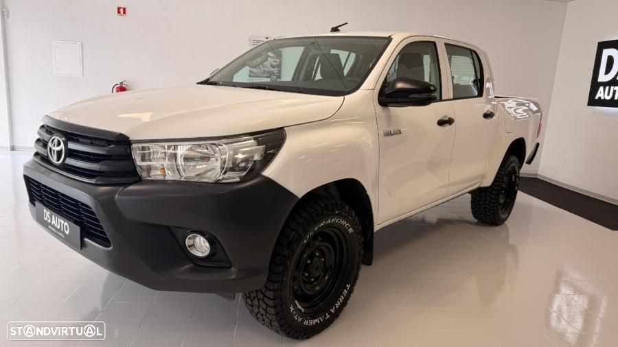 Toyota Hilux 2.4 D-4D 4WD CD Tracker - 8