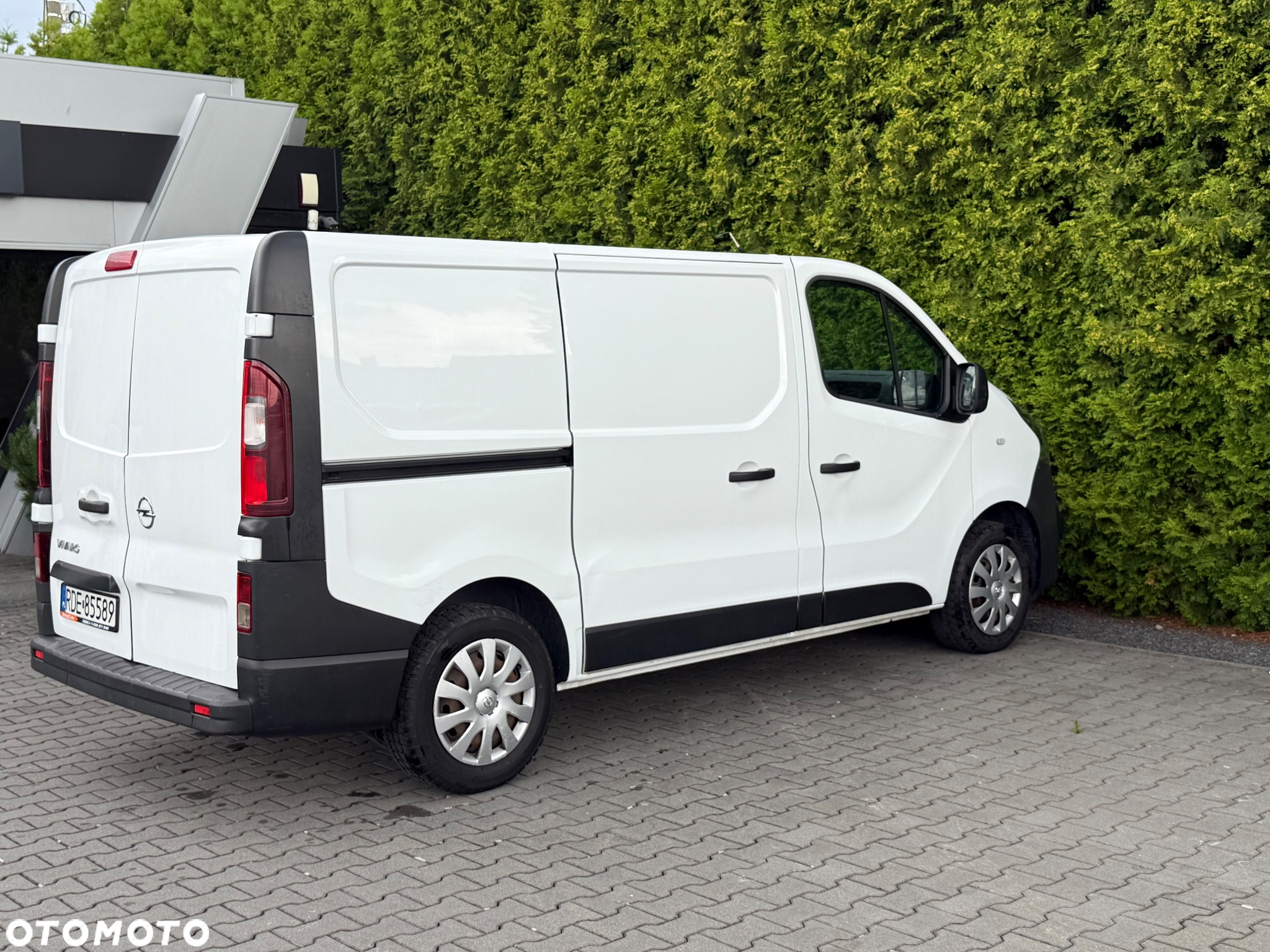 Opel VIVARO - 11
