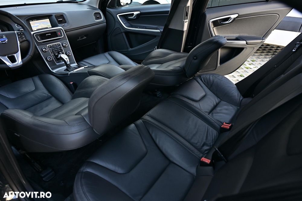 Volvo S60 D3 Geartronic R-Design - 4