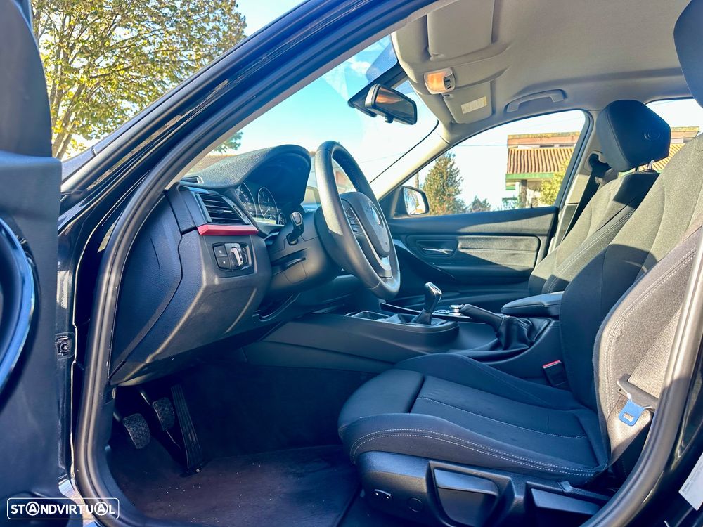 BMW 320 d EfficientDynamics Line Sport - 16