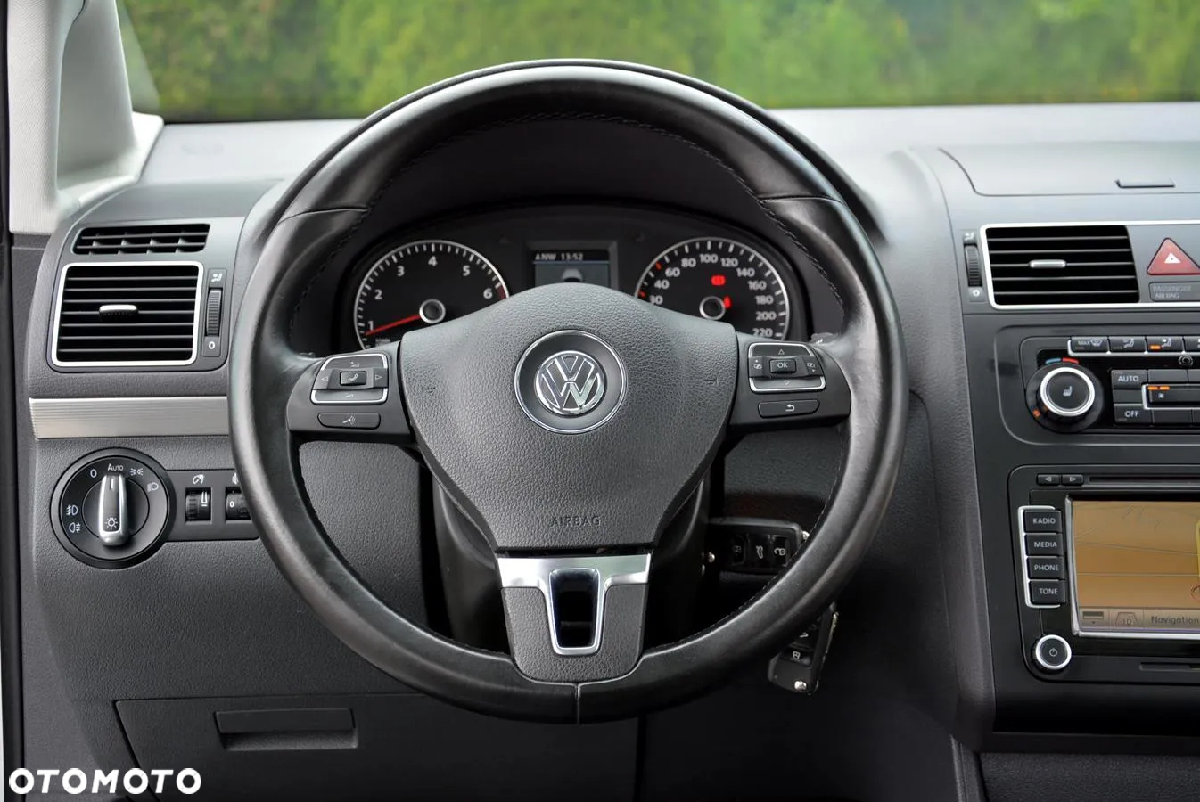 Volkswagen Touran 1.4 TSI Highline Perfectline - 28
