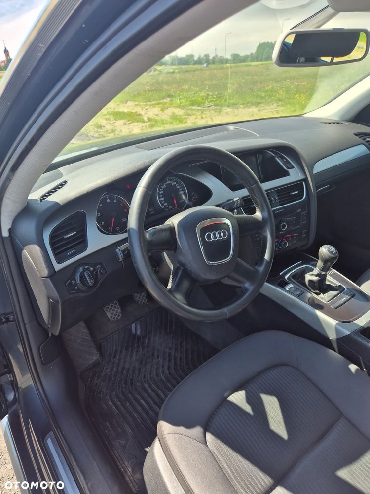 Audi A4 Avant 2.0 TFSI Attraction - 10