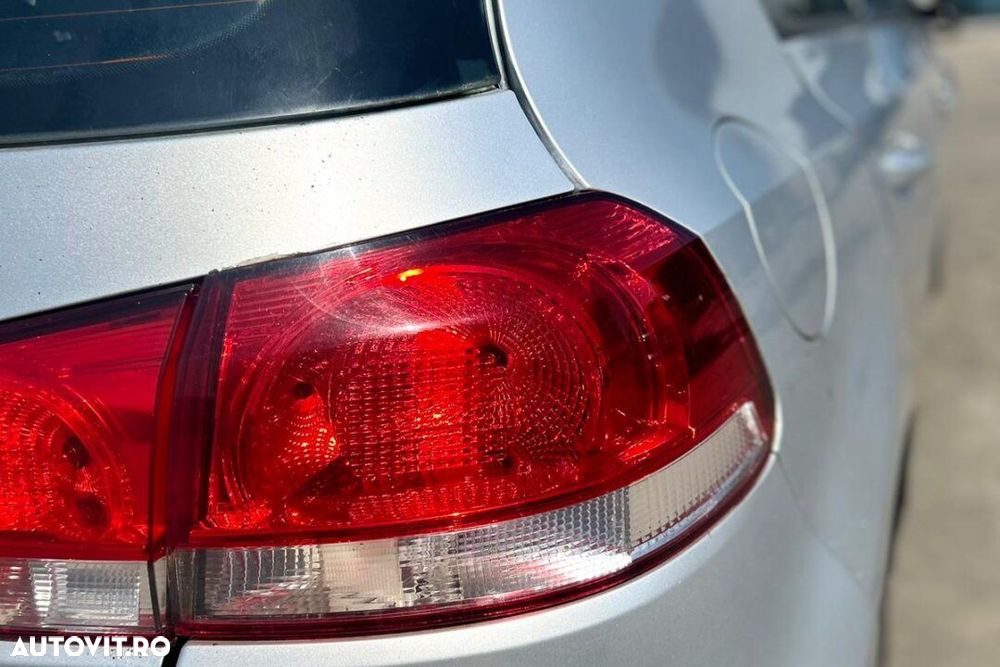 STOP DREAPTA PE CAROSERIE VW GOLF 6 HATCHBACK - AN 2011 - 1