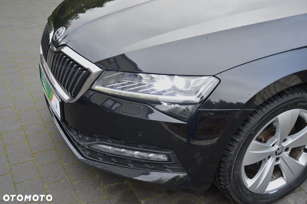 Skoda Superb 2.0 TDI SCR Sportline DSG - 39