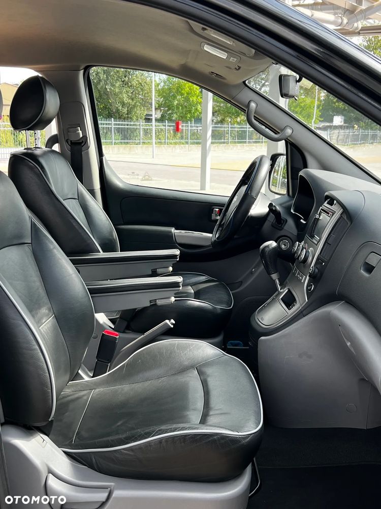 Hyundai H-1 Starex - 11