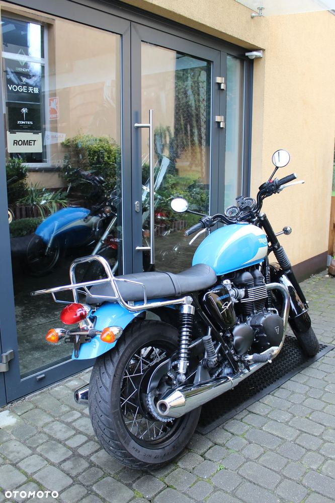 Triumph Bonneville - 7