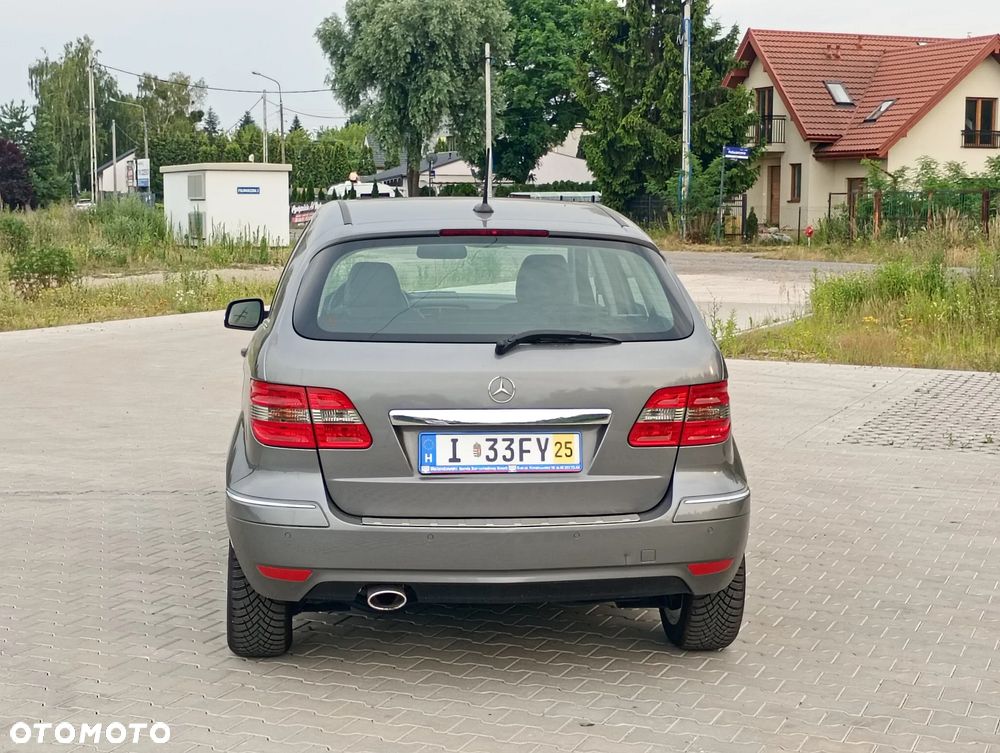 Mercedes-Benz Klasa B 200 CDI Autotronic Grand Edition - 8
