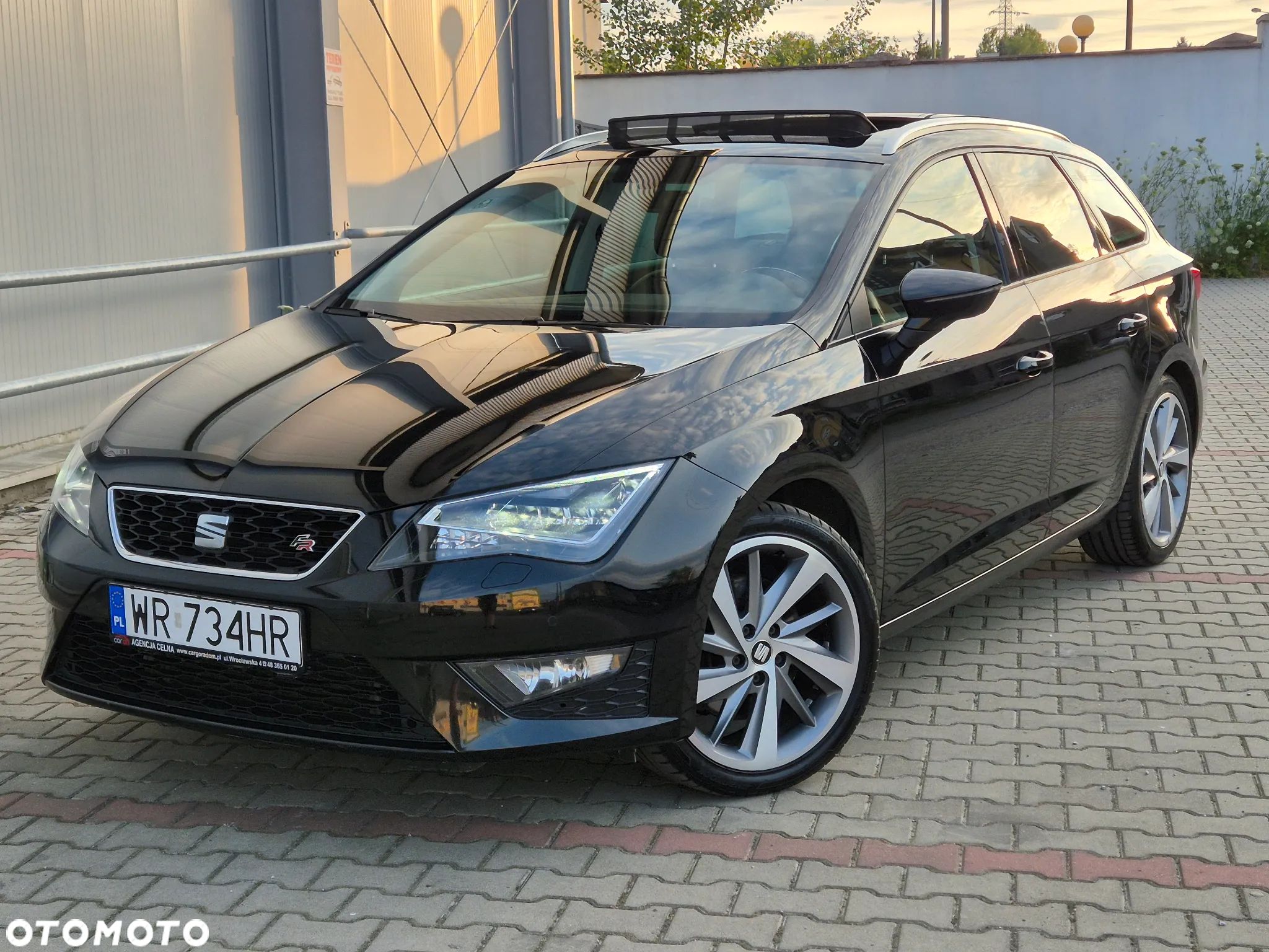 Seat Leon 2.0 TDI FR Black S&S - 1