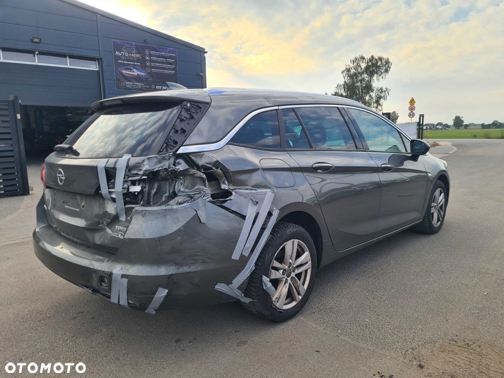 Opel Astra - 4