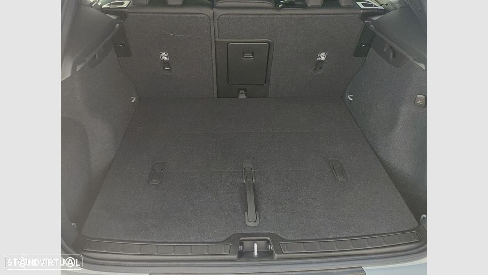 Volvo XC 40 2.0 B3 Core - 16